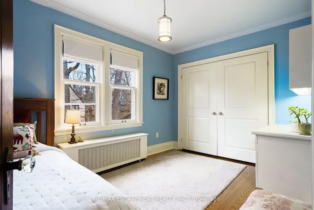 Additional property image - 2 Oak Knoll Dr