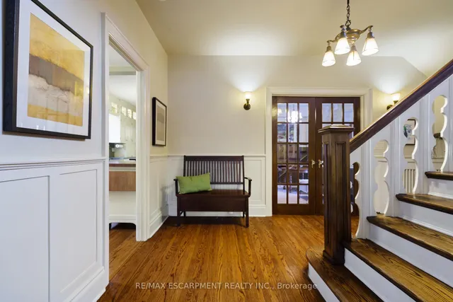 Additional property image - 2 Oak Knoll Dr