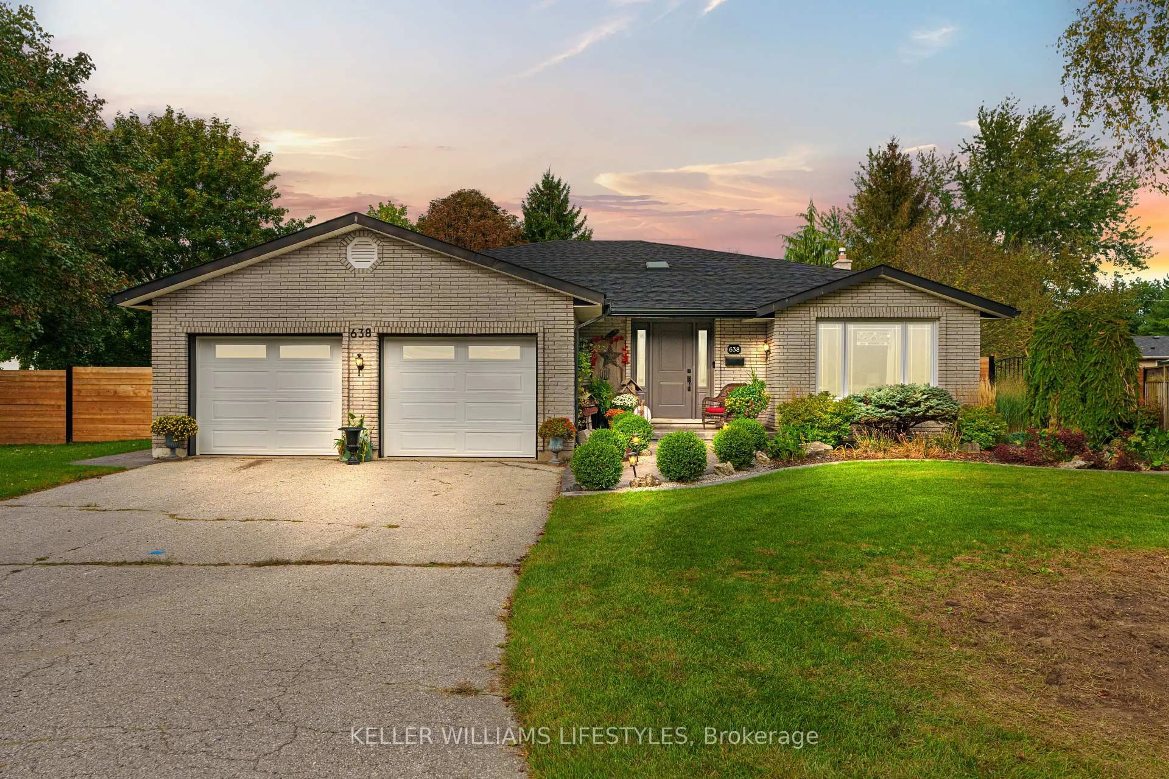 Unknown for 638 Hoover Pl, Strathroy-Caradoc Ontario N0L 1W0