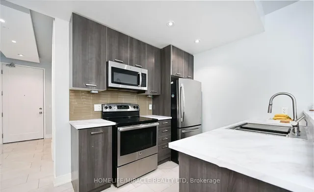 Additional property image - 150 Main St Unit 715