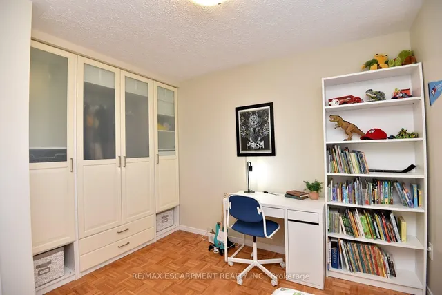 Additional property image - 364 Charlton Ave