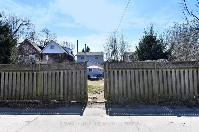 Additional property image - 364 Charlton Ave