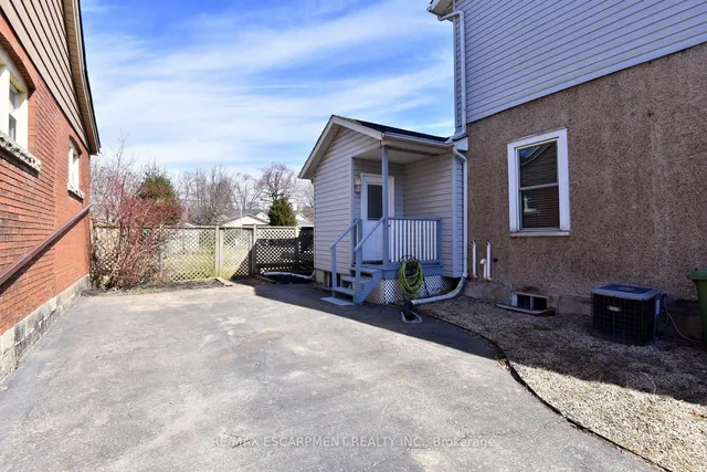 Additional property image - 364 Charlton Ave