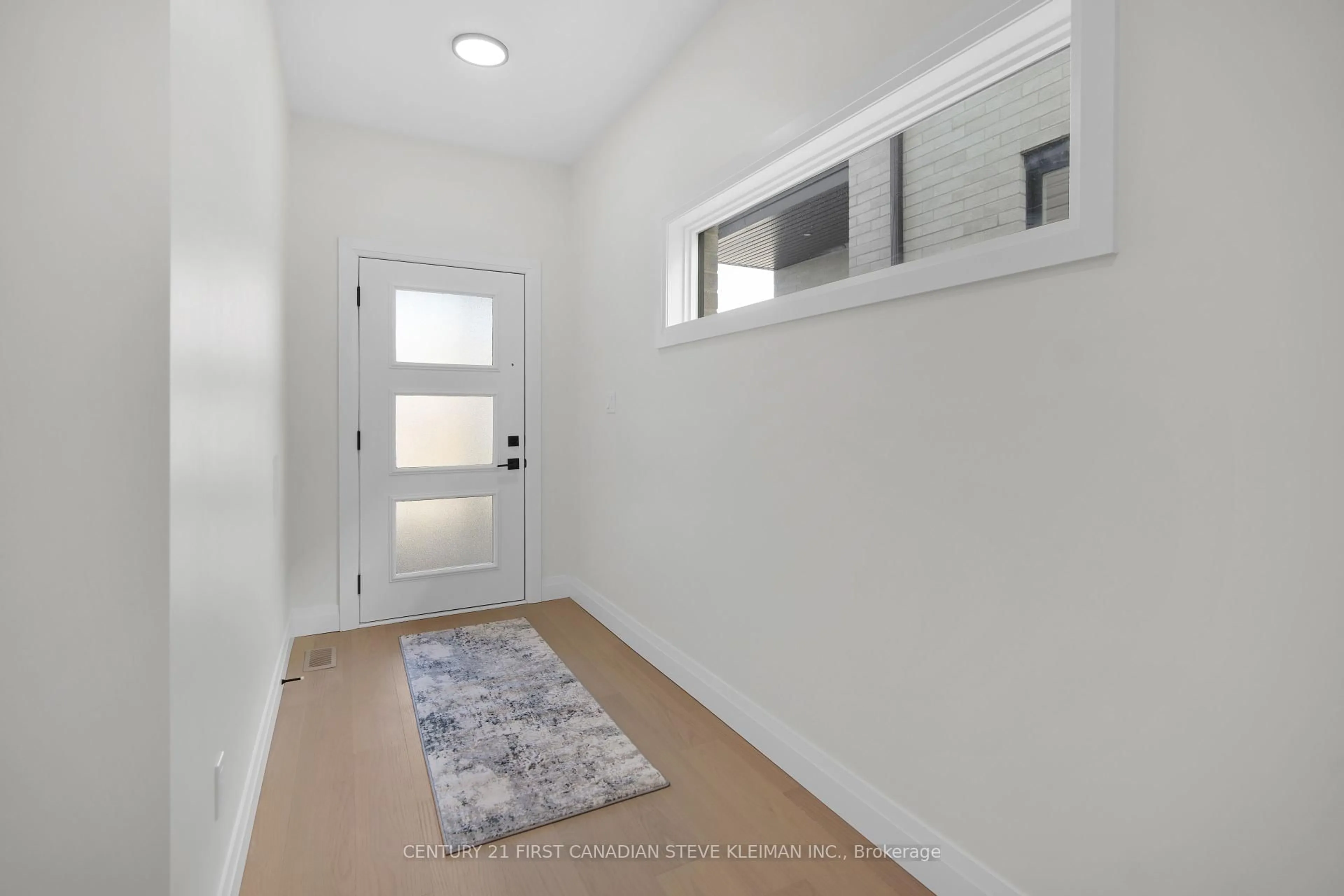 Indoor entryway for 1238 Whetherfield St, London Ontario N6H 5X1