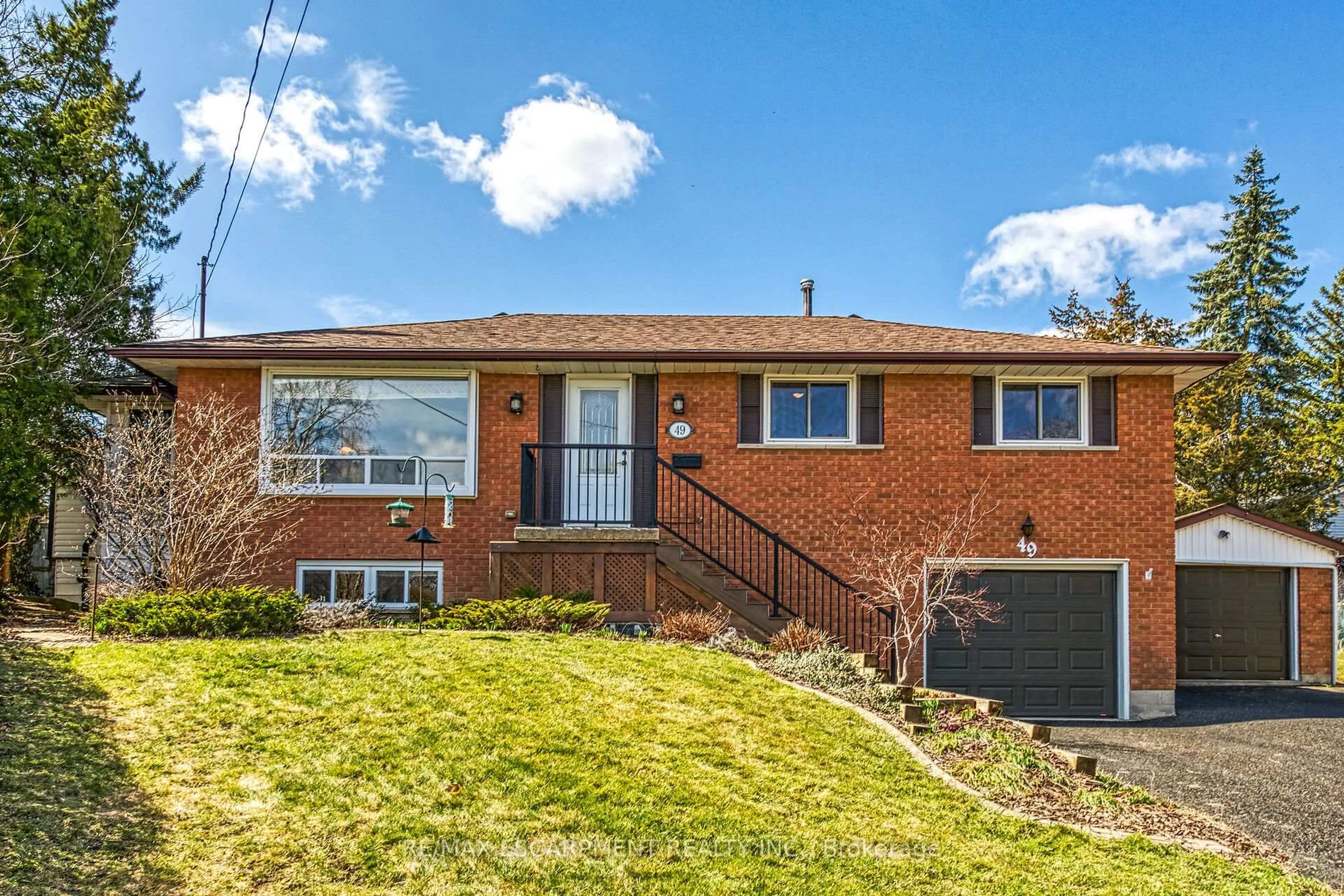 Home with brick exterior material, street for 49 Laird St, Haldimand Ontario N3W 1G3