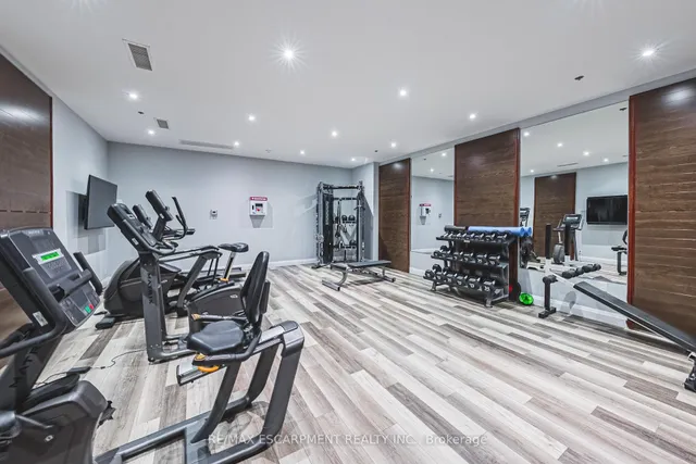 Additional property image - 1 Redfern Ave Unit 215