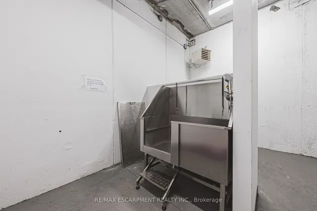Additional property image - 1 Redfern Ave Unit 215
