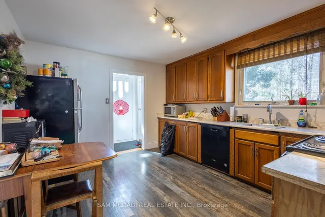 Additional property image - 867 Jerseyville Rd