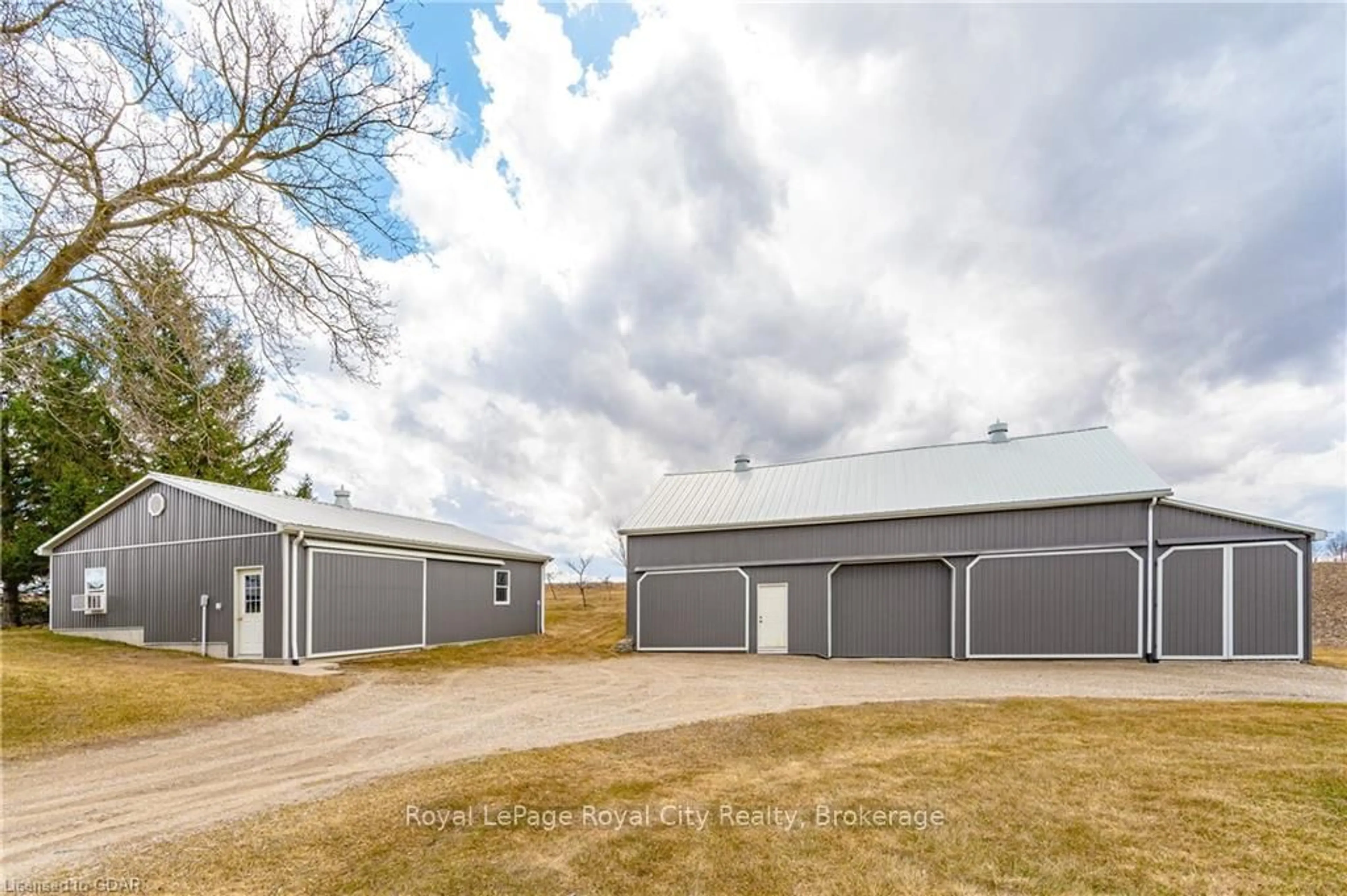 A pic from outside/outdoor area/front of a property/back of a property/a pic from drone, building for 5830 Fourth Line, Guelph/Eramosa Ontario N0B 2K0