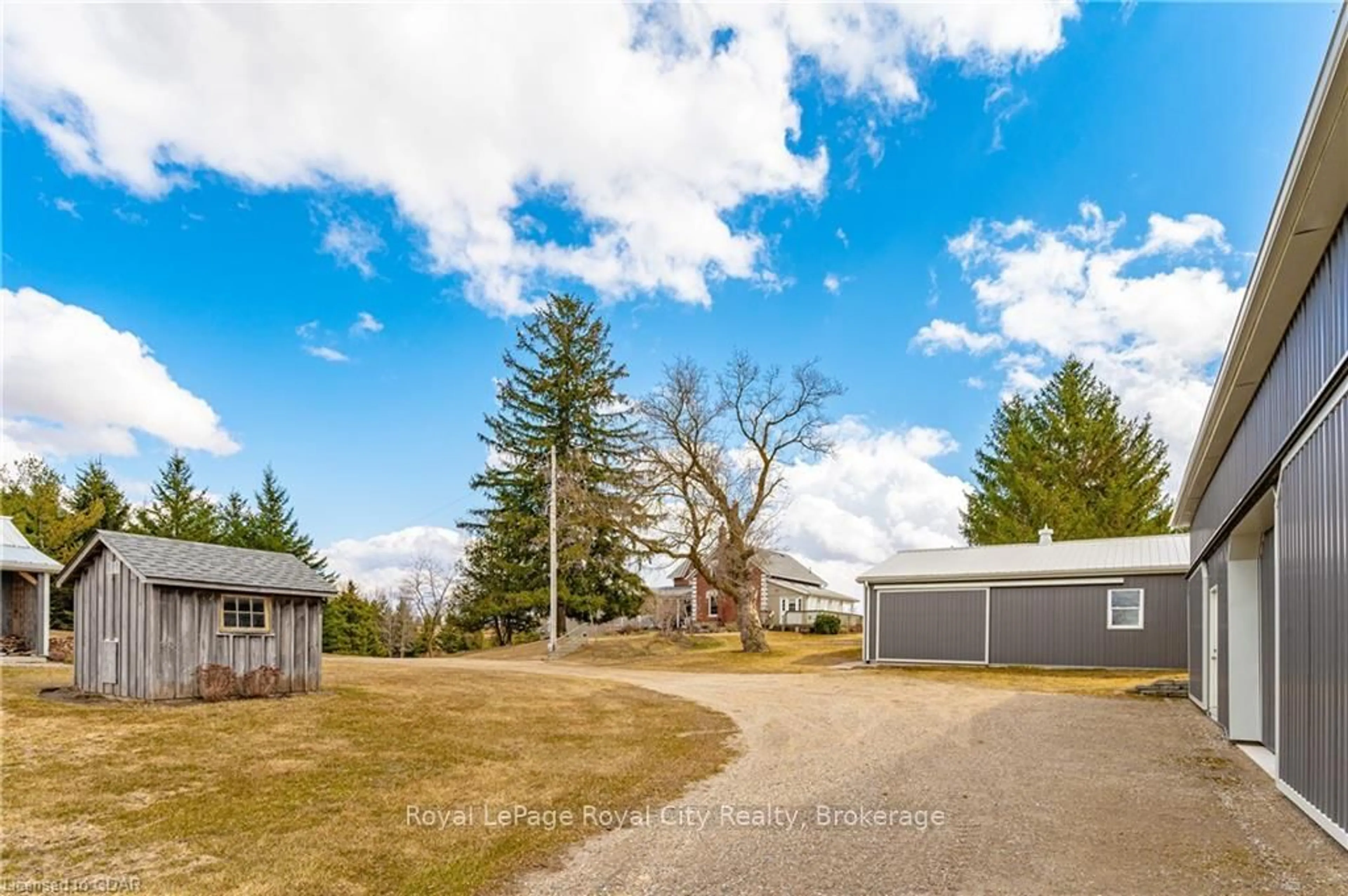 A pic from outside/outdoor area/front of a property/back of a property/a pic from drone, water/lake/river/ocean view for 5830 Fourth Line, Guelph/Eramosa Ontario N0B 2K0