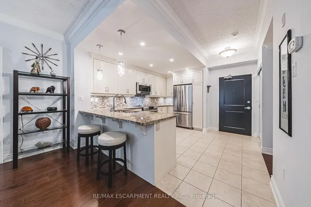 Additional property image - 125 Wilson St Unit 107