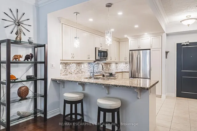 Additional property image - 125 Wilson St Unit 107