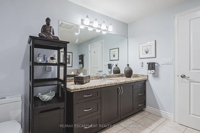 Additional property image - 125 Wilson St Unit 107