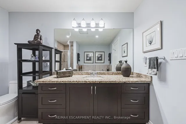 Additional property image - 125 Wilson St Unit 107