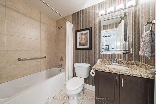 Additional property image - 125 Wilson St Unit 107