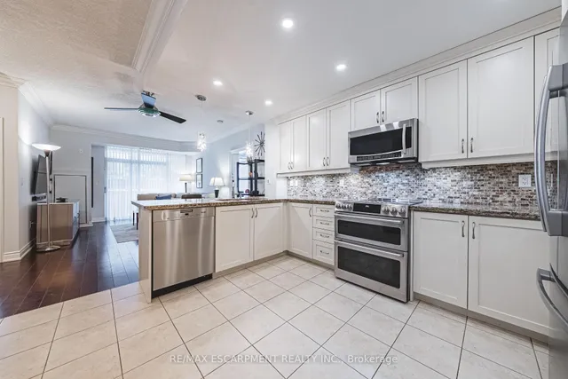 Additional property image - 125 Wilson St Unit 107