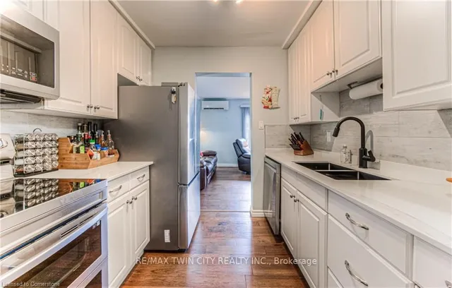 Additional property image - 26 Cedarhill Cres