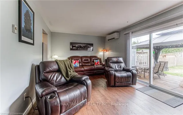 Additional property image - 26 Cedarhill Cres
