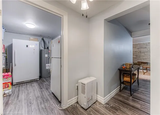 Additional property image - 26 Cedarhill Cres