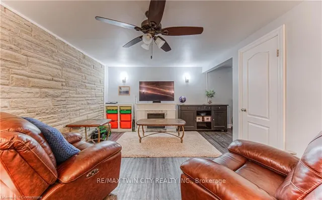 Additional property image - 26 Cedarhill Cres
