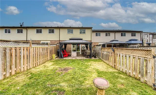 Additional property image - 26 Cedarhill Cres