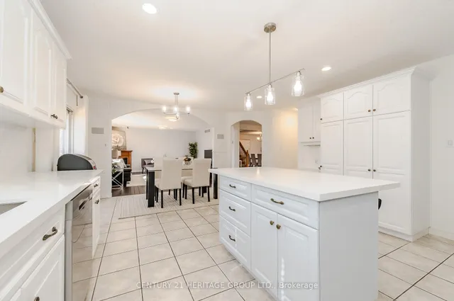 Additional property image - 218 Hawkswood Dr
