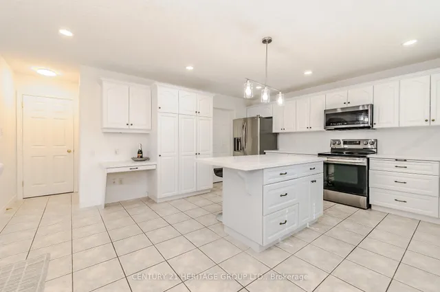 Additional property image - 218 Hawkswood Dr