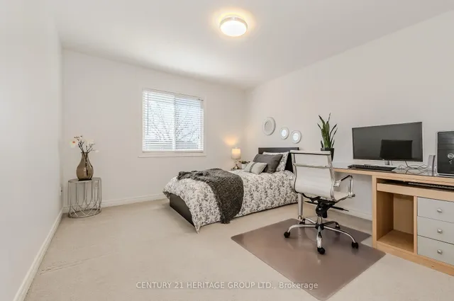 Additional property image - 218 Hawkswood Dr