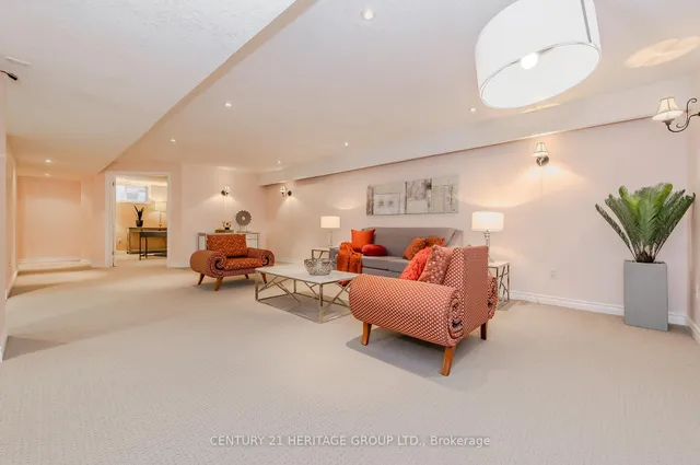 Additional property image - 218 Hawkswood Dr