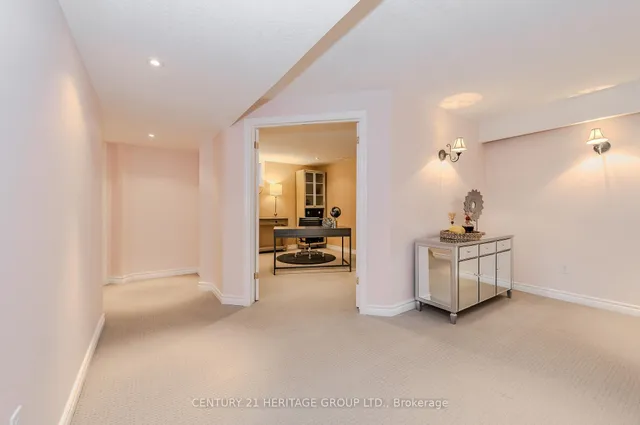 Additional property image - 218 Hawkswood Dr