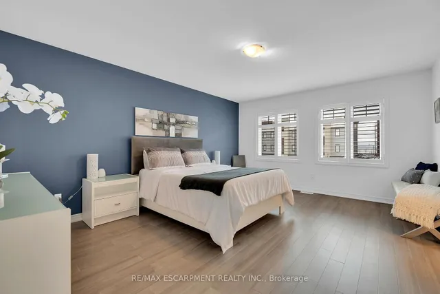 Additional property image - 134 Shoreview Pl