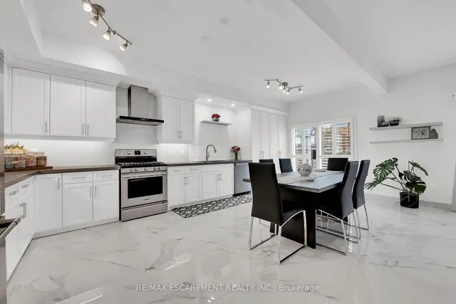 Additional property image - 134 Shoreview Pl