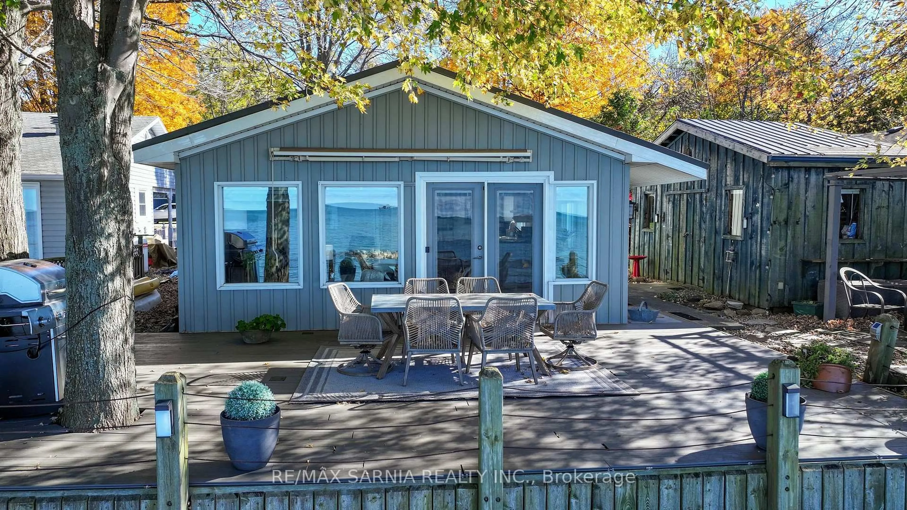 Patio, water/lake/river/ocean view for 5322 Broadview Ave, Lambton Shores Ontario N0N 1J7