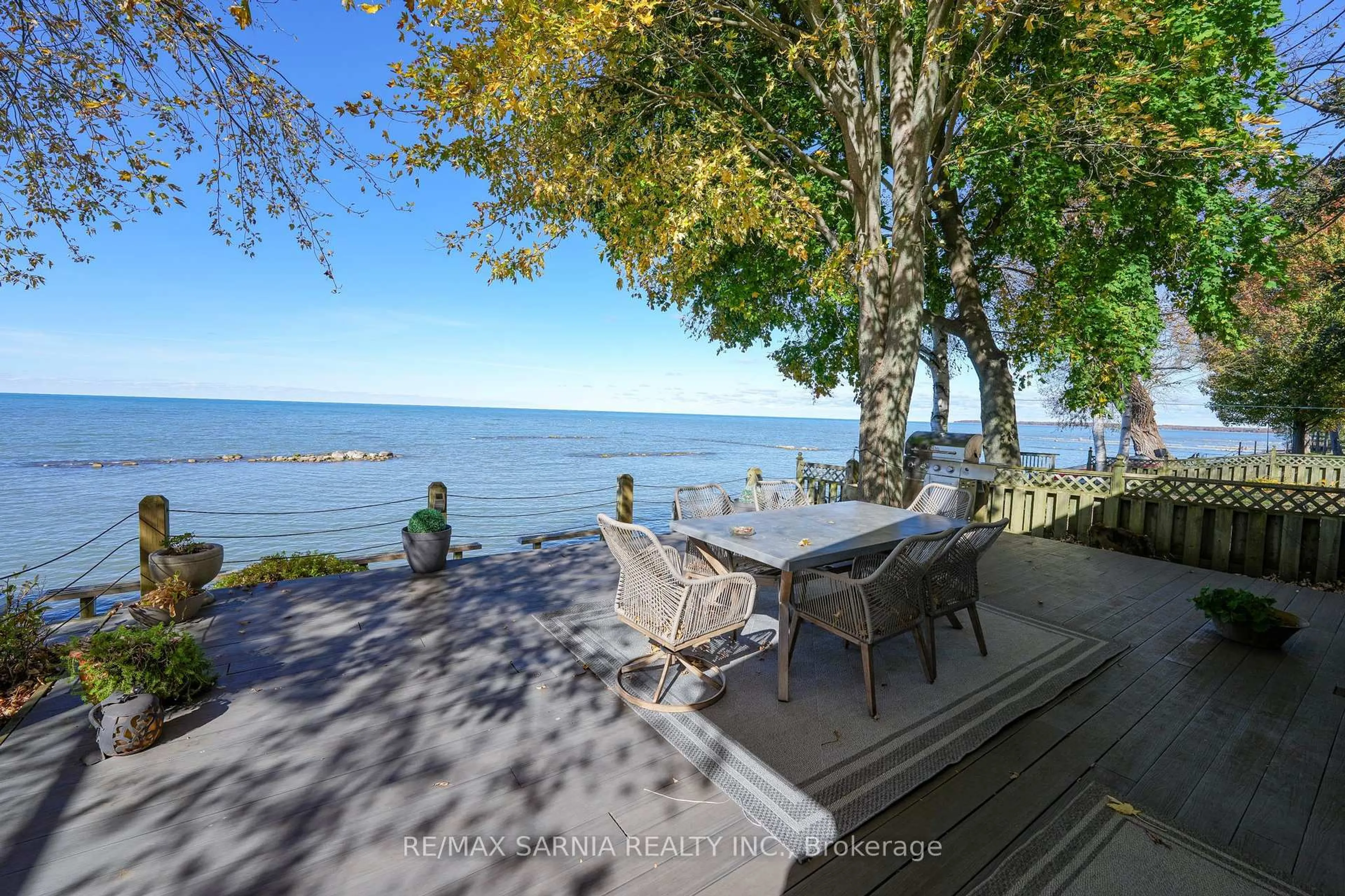 Patio, water/lake/river/ocean view for 5322 Broadview Ave, Lambton Shores Ontario N0N 1J7