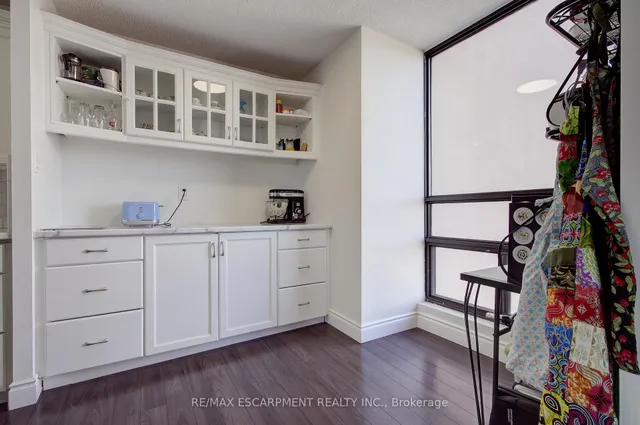 Additional property image - 222 Jackson St Unit 1406