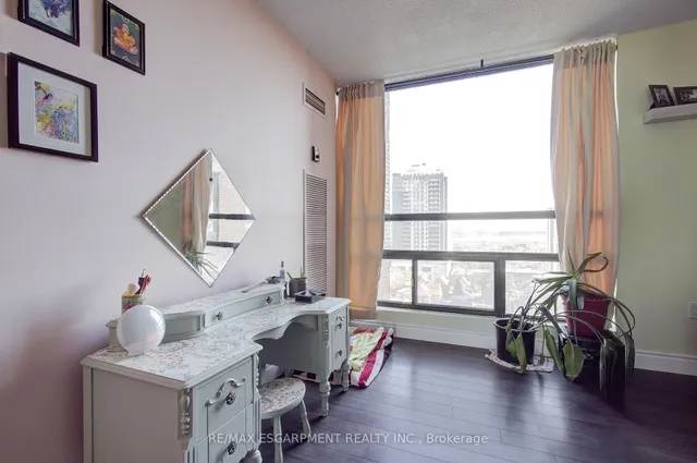Additional property image - 222 Jackson St Unit 1406