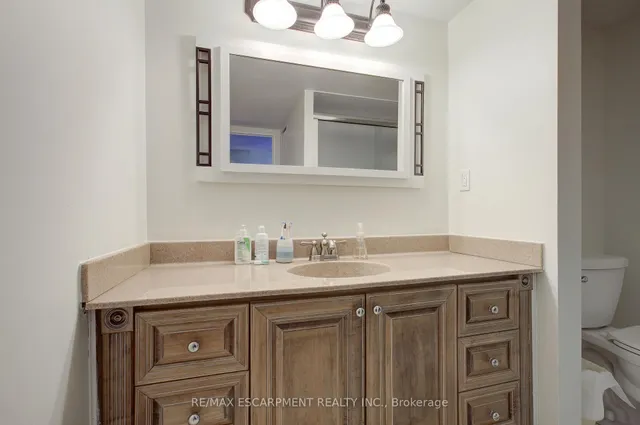 Additional property image - 222 Jackson St Unit 1406