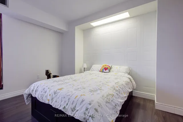 Additional property image - 222 Jackson St Unit 1406