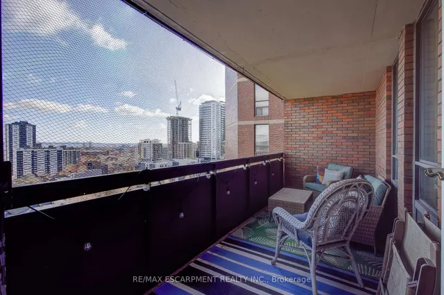 Additional property image - 222 Jackson St Unit 1406