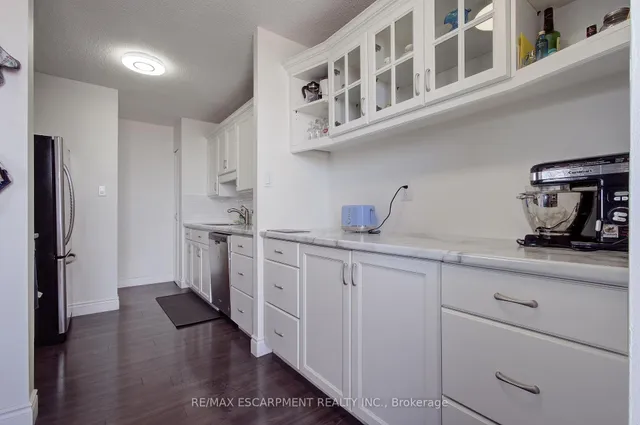 Additional property image - 222 Jackson St Unit 1406