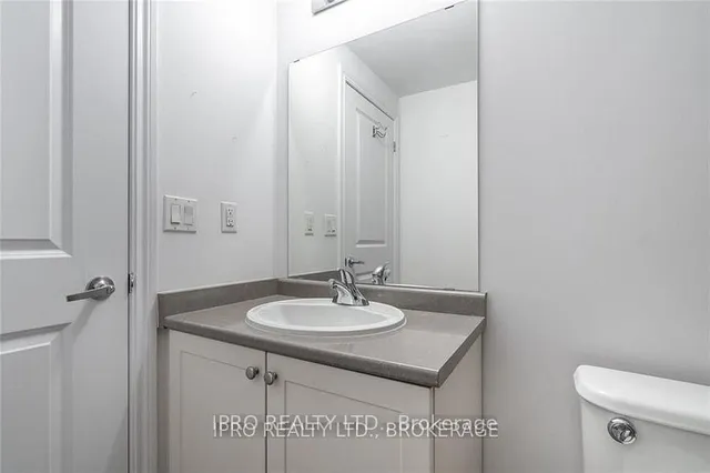 Additional property image - 427 Aberdeen Ave Unit 301