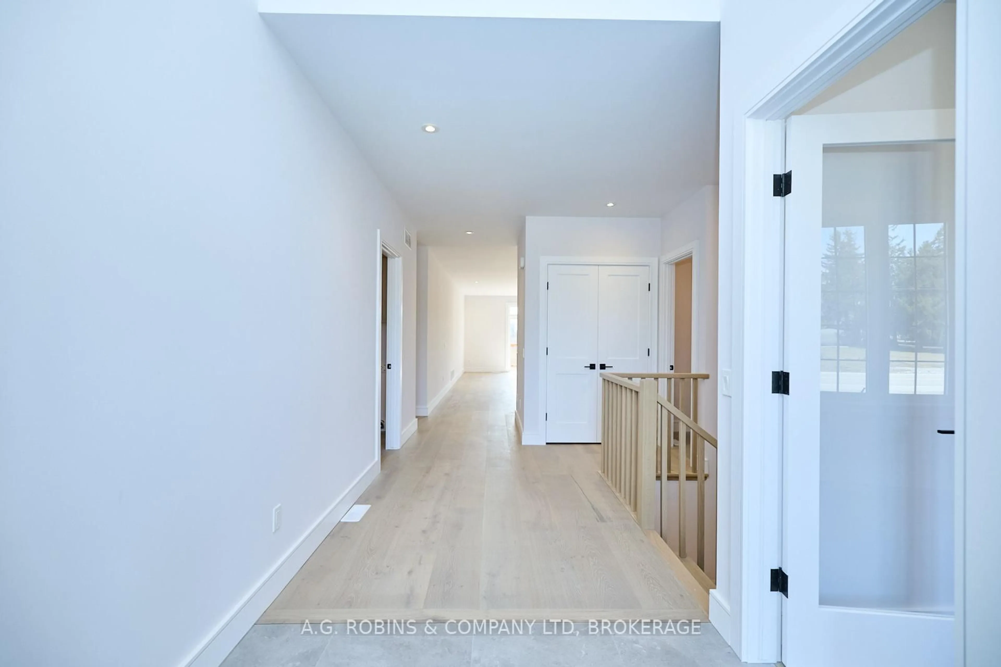 Indoor entryway for 4120 Fly Rd, Lincoln Ontario L0R 2C0