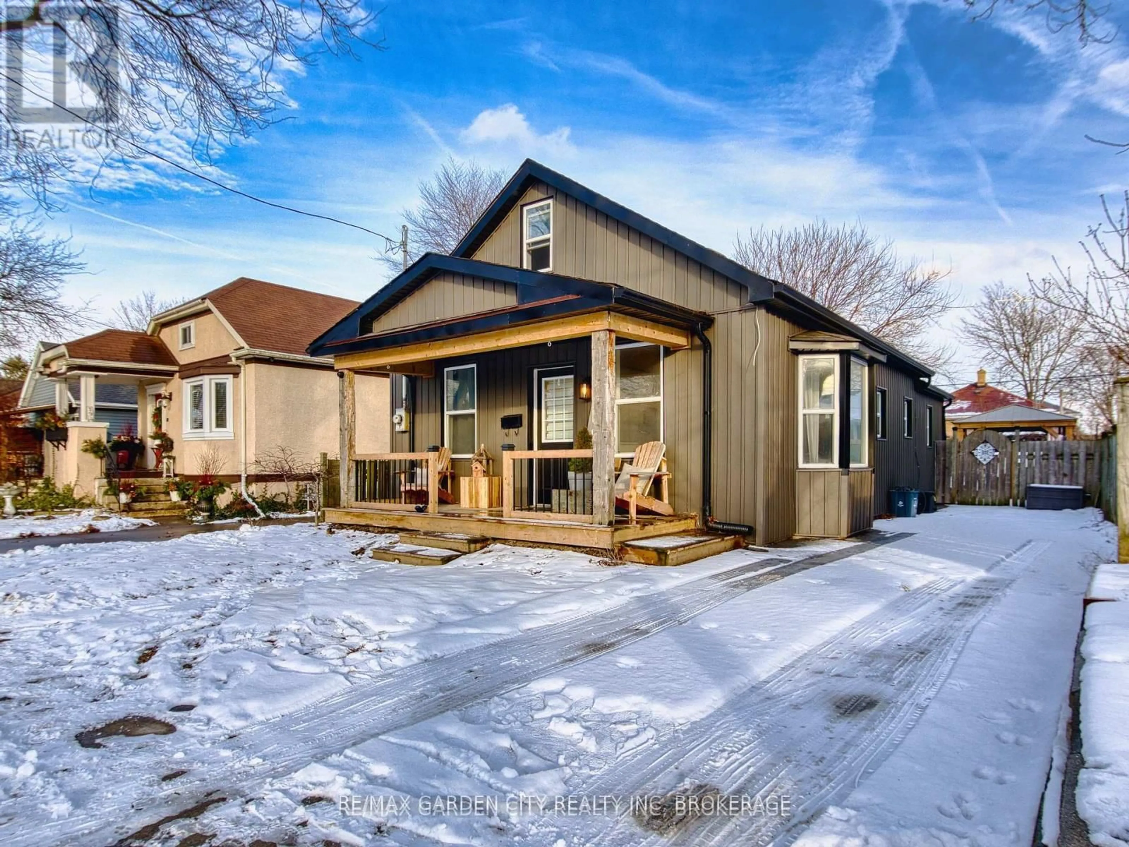 Unknown for 192 York St, St. Catharines Ontario L2R 6G4