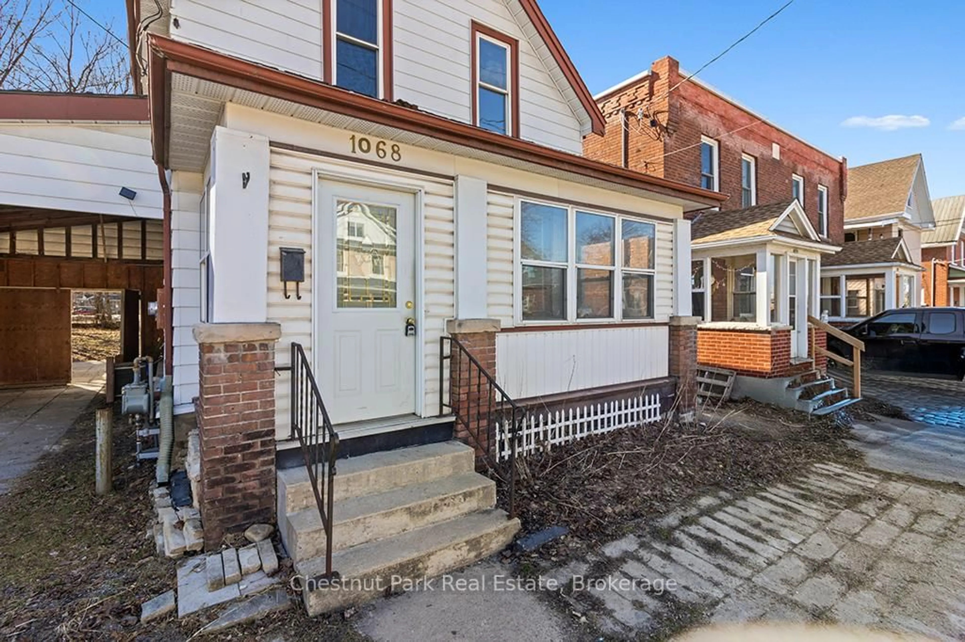 Unknown for 1068 2ND Ave, Owen Sound Ontario N4K 4M9