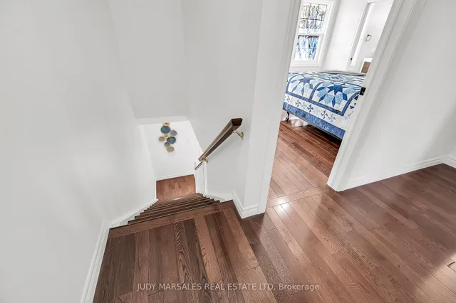 Additional image 11 of 6 Tinder Lane