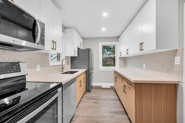 Additional property image - 44 West 4th St