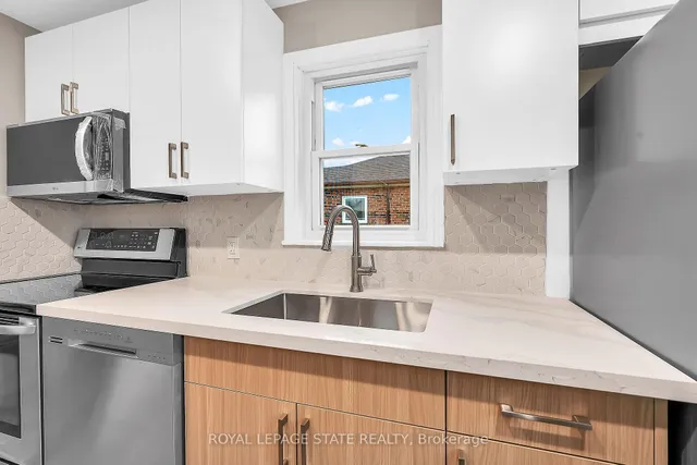 Additional property image - 44 West 4th St
