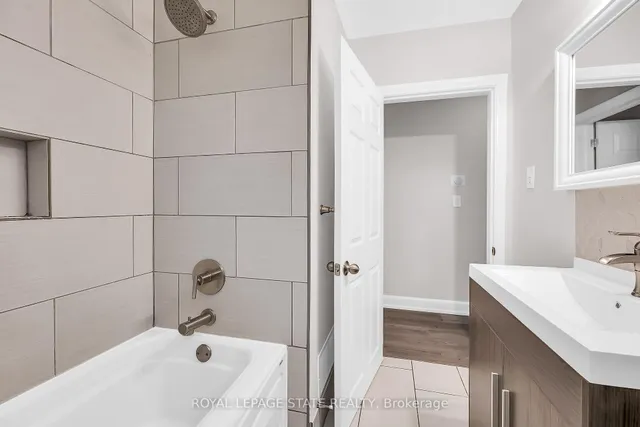 Additional property image - 44 West 4th St