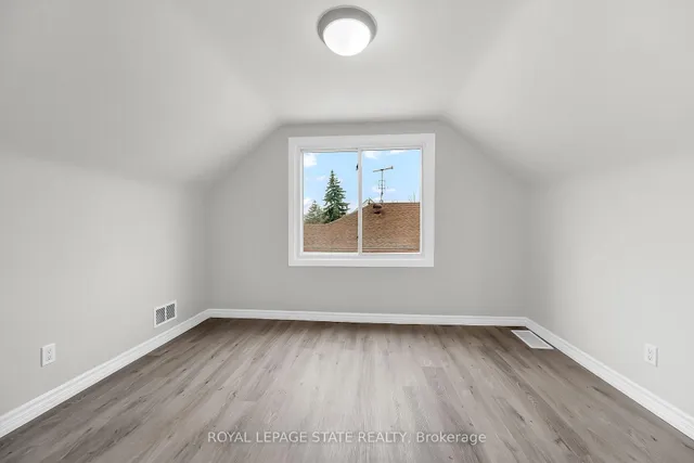 Additional property image - 44 West 4th St