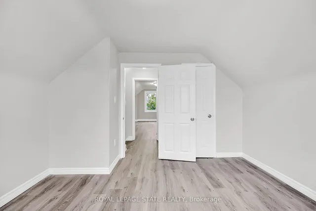 Additional property image - 44 West 4th St